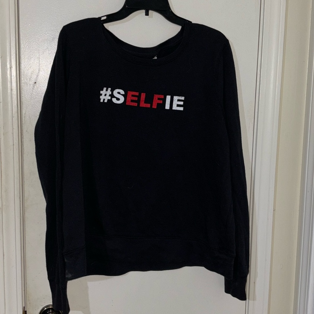 Aeropostale sELFie shirt